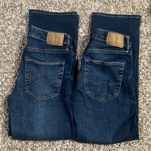 28x30 American Eagle Outfitters Men’s Airflex Jeans in Dark Blue Denim 2 pair